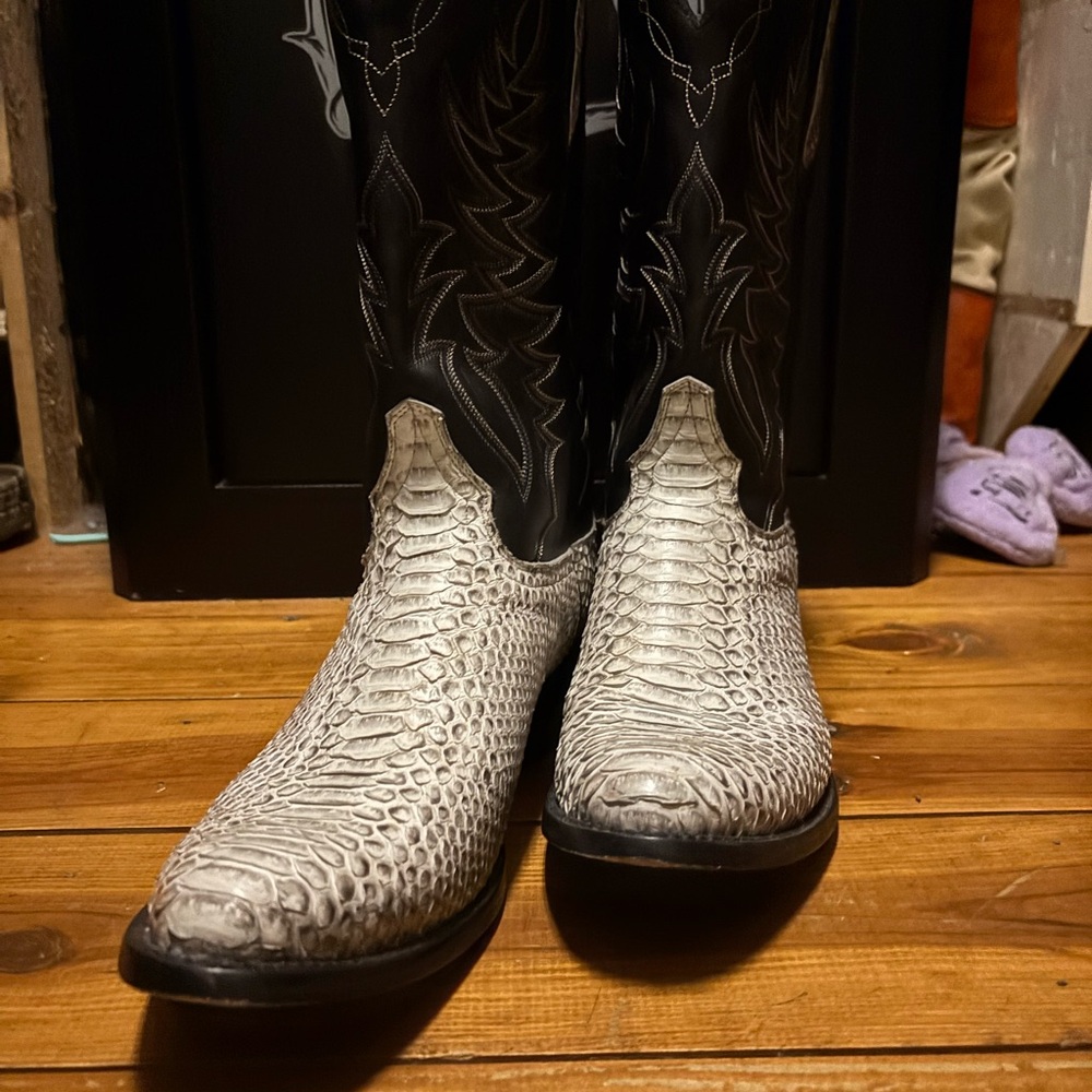 Men’s Snakeskin Leather Boots